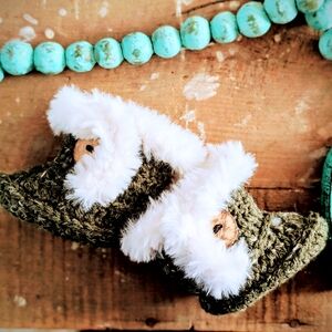 Adorable Green and White Kids Booties